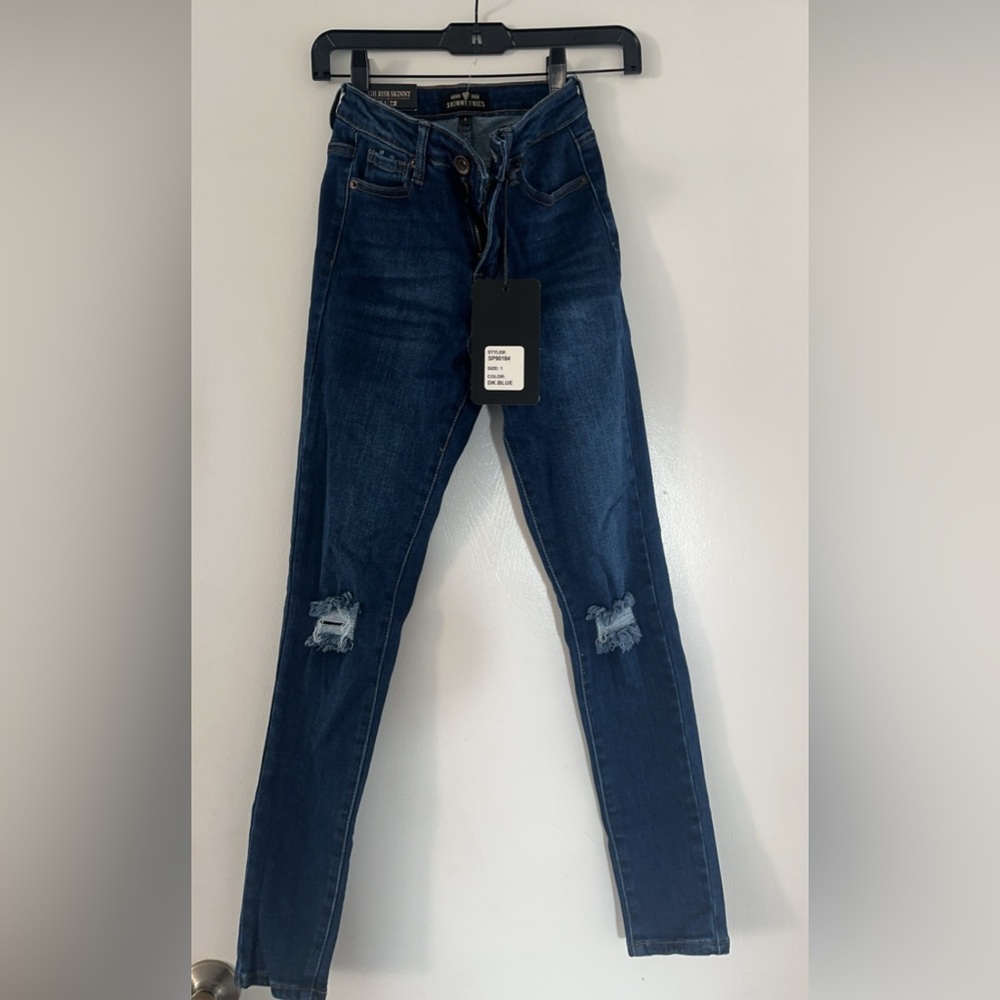 Skinny Fries, Size 1 Skinny Jeans, NWT